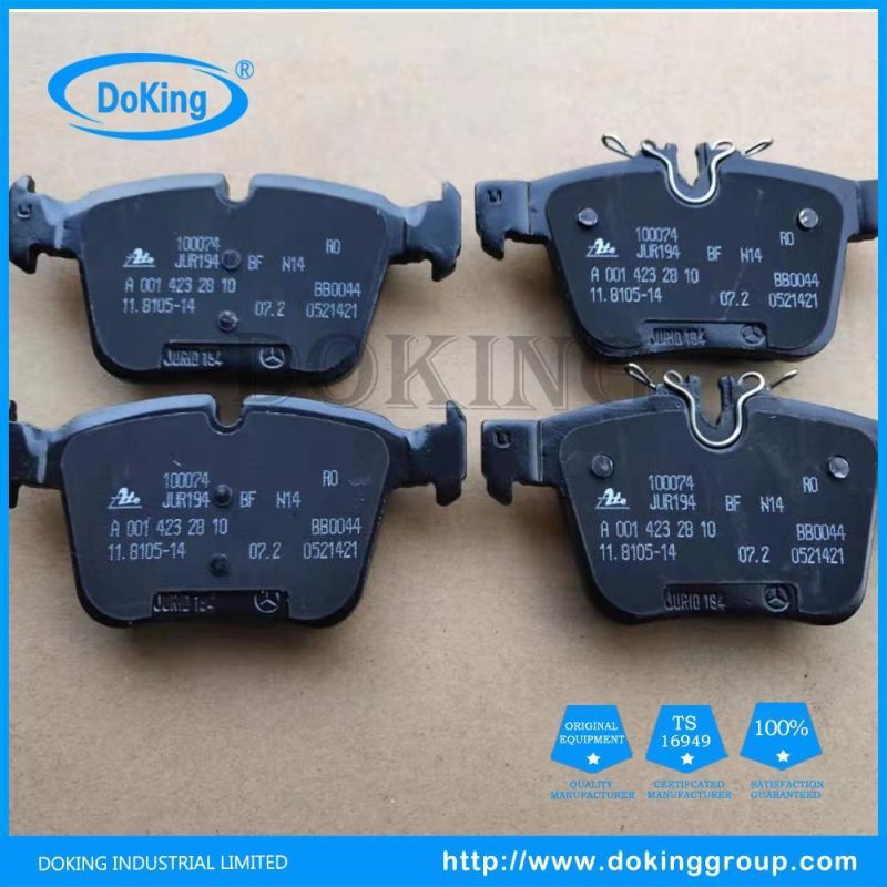 Wholesale High Quality Auto Parts Ceramic Formula Brake Pads in Brake for Mercedes-Benz