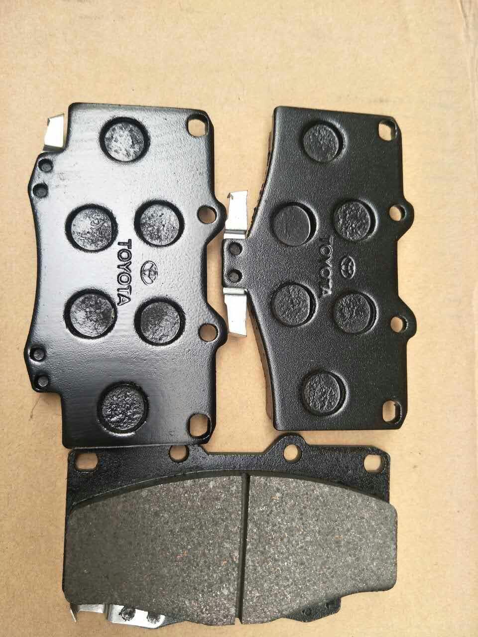 Auto Parts Ceramics Brake Pads OEM 04465-0K240/04465-0K260/D1567