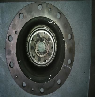 Sinotruk HOWO Trcuk Axle Parts Rear Hc16 Wheel Assembly Az9231340329-1