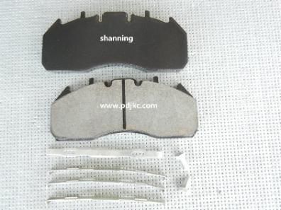 Commercial Truck Brake Pads 21024702