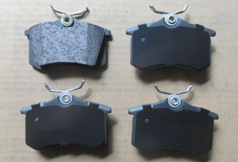 D1017-7920 Car Spare Parts Ceramic Brake Pad Audi