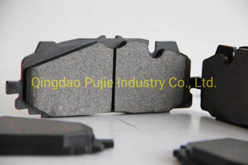 High Quality OEM 04465yzz51 Semi Metallic Toyota Car Brake Pads