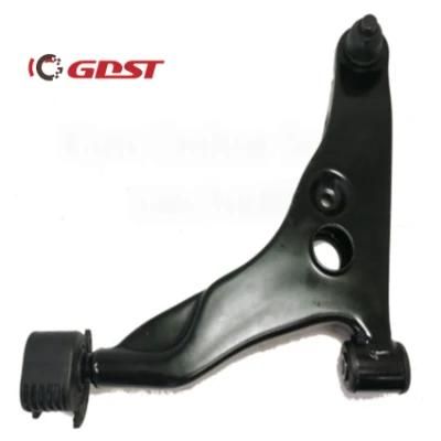 Gdst Wholesale Auto Spare Parts Control Arm OEM Pw820083 for Mitsubishi