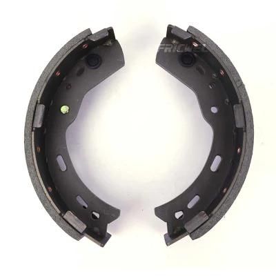 None-Dust Ceramic and Semi-Metal High Quality Car Parts Brake Shoes for Toyota