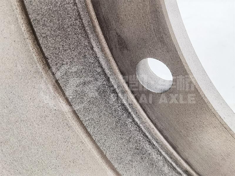 Qdt3502571c Rear Brake Drum for Sinotruk HOWO T5g Truck Spare Parts