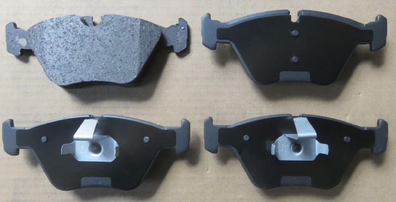 D946-7592 Auto Car Spare Parts Ceramic Brake Pad