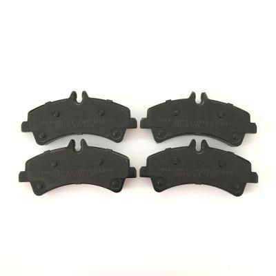 D1318 Semi-Metallic Formula Brake Pads for Mercedes-Benz (004 420 81 20)