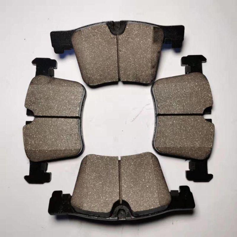 China Manufaturer High Quality Auto Spare Parts Disc Brake Pad for Toyota