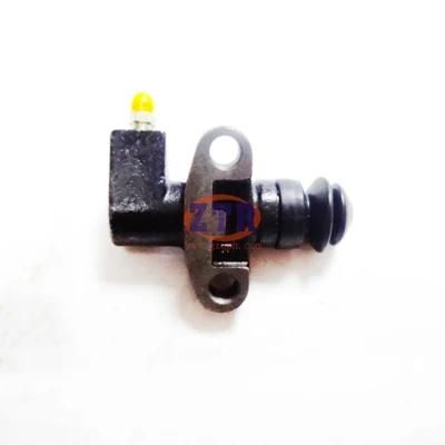 Auto Parts Clutch Master Cylinder for 30620-18g61 30620-56g20