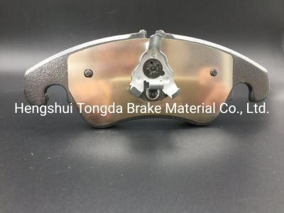 D1322 Ceramic Semi-Metal Auto Spare Parts Front Brake Disc Pads Car Accessories Car Parts for Audi