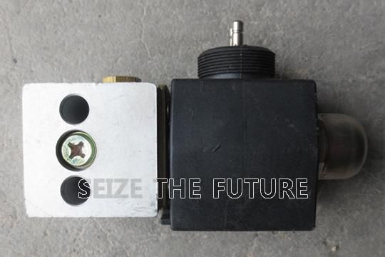Wg9719710004 Sinotruk HOWO Truck Spare Parts Magnetic Valve 2019