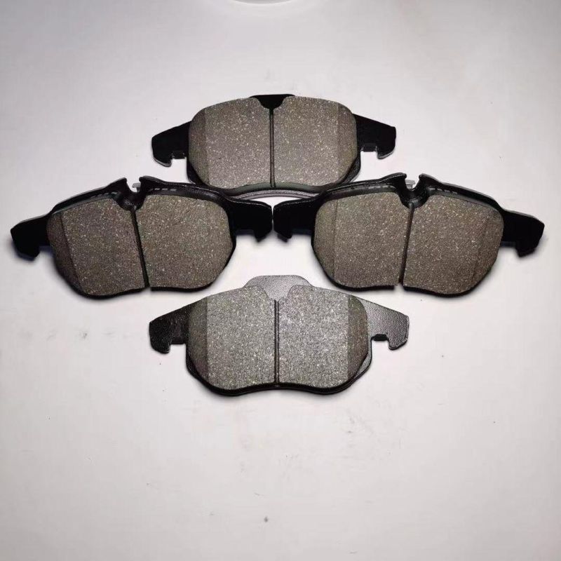 China Manufaturer High Quality Auto Spare Parts Disc Brake Pad for Toyota