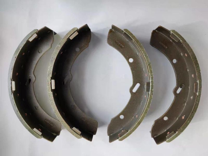 High Quality Disc Brake Shoe for Mitsubishi Export to Pakistan