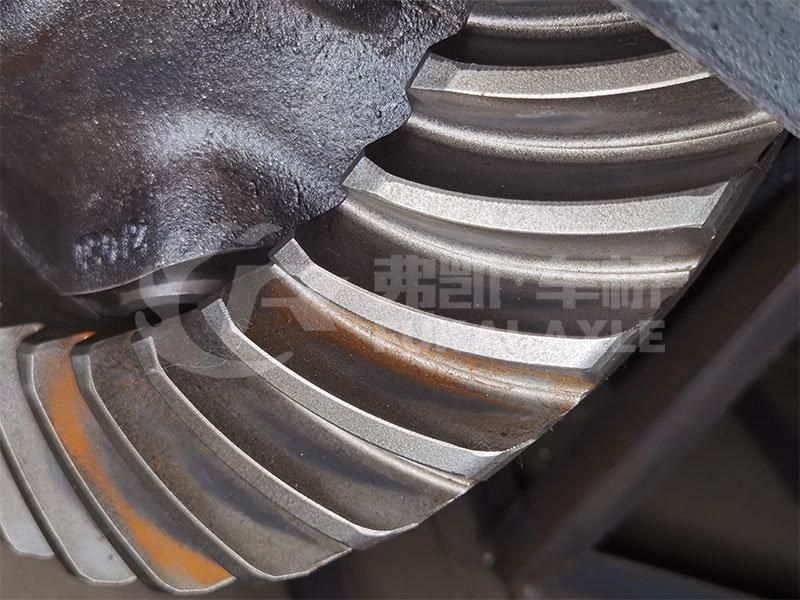 Qingte 398 Qt398 (400) Middle Axle Main Reducer Assembly for Foton Auman Truck Spare Parts Qt398s0-2502000